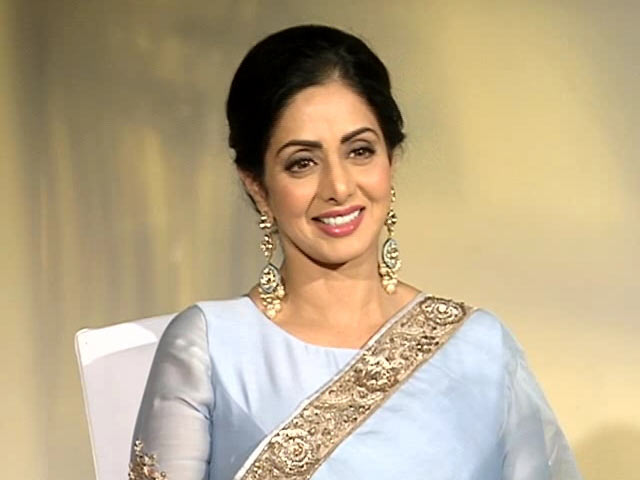 What is the reason for Sridevi's visit to Mumbai, delay! | श्रीदेवीचे पार्थिव मुंबईत आणण्यासाठी का होतोय विलंब, जाणून घ्या!