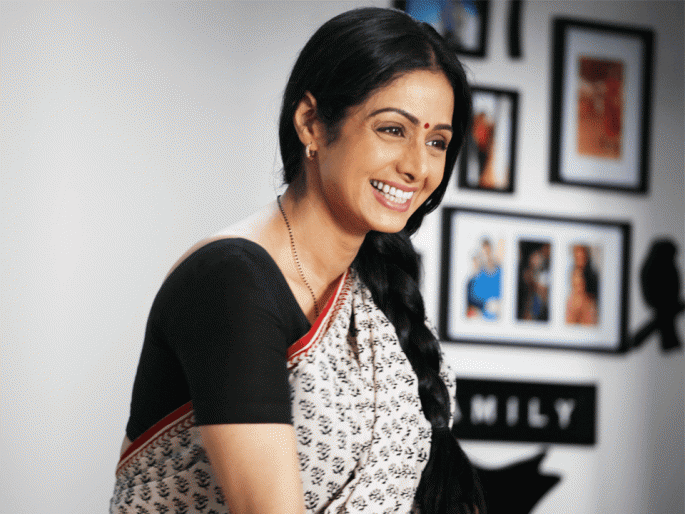 Rajinikanth's mother's role in the 13th year was as a 50 year journey by Sridevi ... !! | १३ व्या वर्षी रजनीकांत यांच्या आईची भूमिका!असा राहिला श्रीदेवी यांचा ५० वर्षांचा प्रवास...!! Rajinikanth's mother's role in the 13th year was as a 50 year journey by Sridevi ... !! | १३ व्या वर्षी रजनीकांत यांच्या आईची भूमिका!असा राहिला श्रीदेवी यांचा ५० वर्षांचा प्रवास...!!