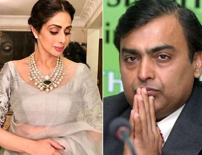Mukesh Ambani's private jet to bring Sreedadevi's body to Mumbai? | मुकेश अंबानी यांच्या प्रायव्हेट जेटने मुंबईत आणणार श्रीदेवींचे पार्थिव?