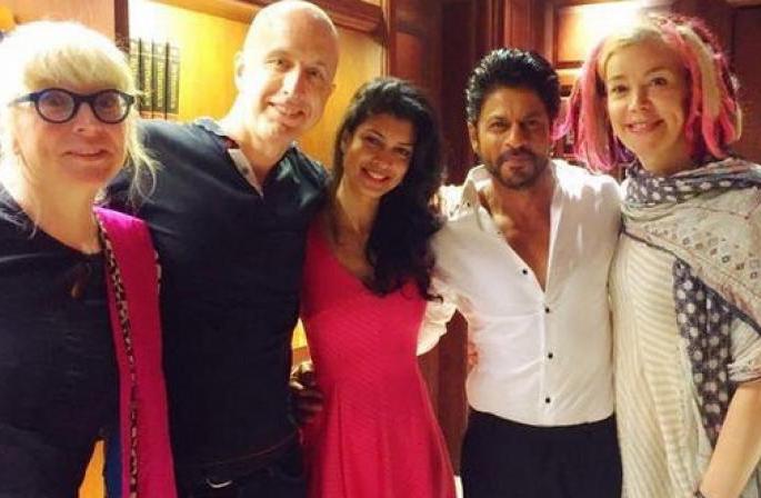 Shahrukh has a Hollywood cinema? | शाहरूखने साईन केला हॉलिवूड सिनेमा? Shahrukh has a Hollywood cinema? | शाहरूखने साईन केला हॉलिवूड सिनेमा?