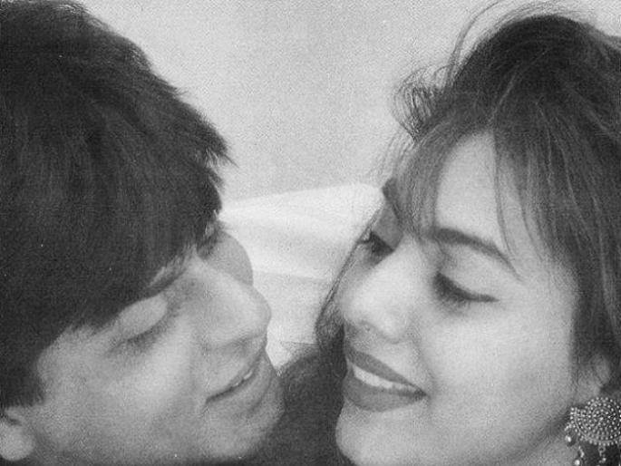 See, some old photographs of Shahrukh and Gauri Khan's love! | पाहा, शाहरूख अन् गौरी खानच्या प्रेमाची साक्ष देणारे काही जुने फोटो!
