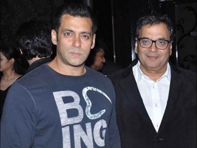 Salman Khan says, Subhash Ghane had done on my shoes | सलमान खान सांगतोय, सुभाष घईने माझ्या शूजवर केले होते मुत्रविसर्जन Salman Khan says, Subhash Ghane had done on my shoes | सलमान खान सांगतोय, सुभाष घईने माझ्या शूजवर केले होते मुत्रविसर्जन