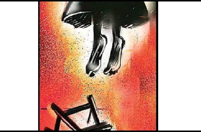 Mumbai's commemorative suicide commence session | मुंबईत मोडेल्सच्या आत्महत्यांचे सत्र सुरुच Mumbai's commemorative suicide commence session | मुंबईत मोडेल्सच्या आत्महत्यांचे सत्र सुरुच