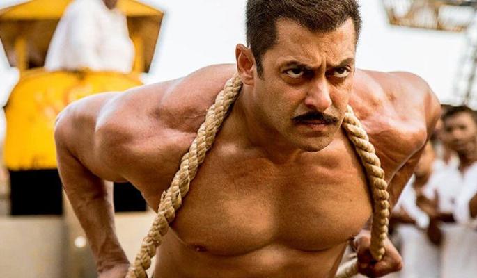 Sultan has earned 40 crores on the very first day | सुलतानने पहिल्याच दिवशी कमवले 40 करोड