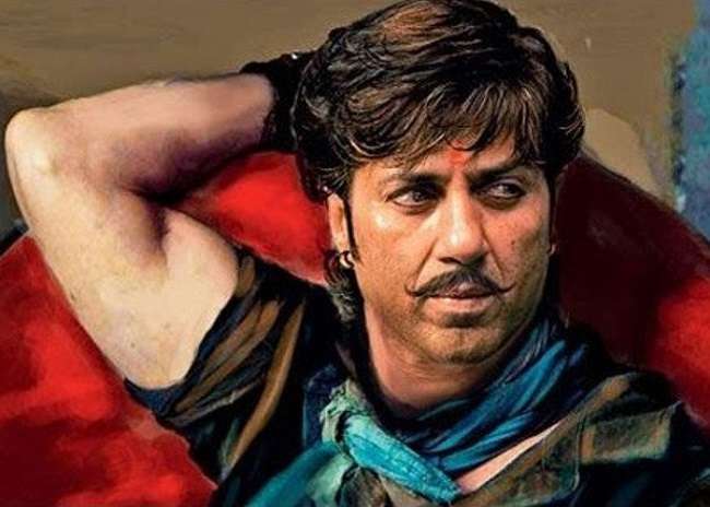 Have you seen a new look of 'hazardous'? | ​‘घातक’चा नवा लूक तुम्ही पाहिलात का?