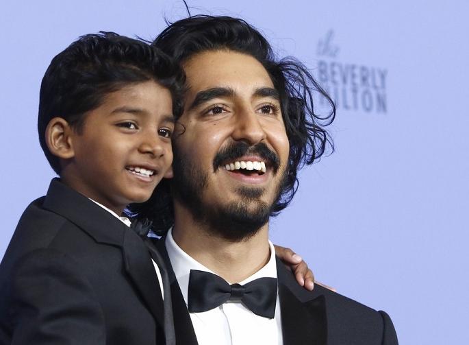 TRAVEL BAN: Producer of 'Lion' printed 'advertisement' against Donald Trump | TRAVEL BAN: ‘लायन’ चित्रपटाच्या निर्मात्यांनी डोनाल्ड ट्रम्पविरोधात छापली ‘जाहिरात’ TRAVEL BAN: Producer of 'Lion' printed 'advertisement' against Donald Trump | TRAVEL BAN: ‘लायन’ चित्रपटाच्या निर्मात्यांनी डोनाल्ड ट्रम्पविरोधात छापली ‘जाहिरात’