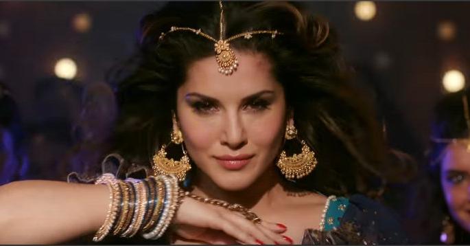 Laila Mai Laila: Sunny Leone's Racy Style | लैला मै लैला : सनी लिओनचा रईसमधील हॉट अंदाज Laila Mai Laila: Sunny Leone's Racy Style | लैला मै लैला : सनी लिओनचा रईसमधील हॉट अंदाज