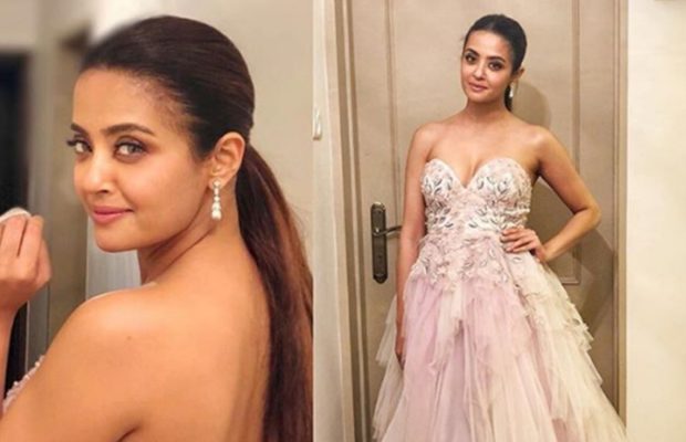 After this Viru, the actress also secretly got married | विरुष्का पाठोपाठ या अभिनेत्रींही केले गुपचूप लग्न After this Viru, the actress also secretly got married | विरुष्का पाठोपाठ या अभिनेत्रींही केले गुपचूप लग्न