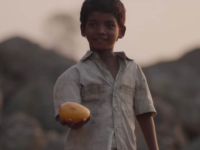 'Lion' is a Maratha boy who will be seen in the Hollywood film | 'लायन' या हॉलिवुड चित्रपटात झळकणार हा मराठमोळा मुलगा 'Lion' is a Maratha boy who will be seen in the Hollywood film | 'लायन' या हॉलिवुड चित्रपटात झळकणार हा मराठमोळा मुलगा