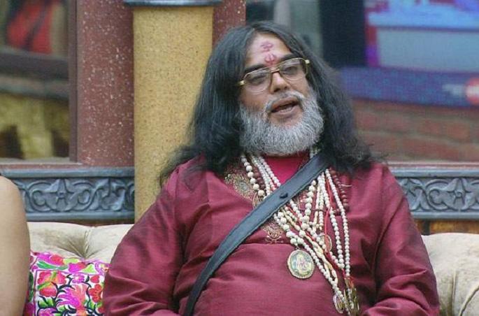 Confirm: Swamy Om will be present for Bigg Boss's Grandfather | Confirm : बिग बॉसच्या ग्रॅण्डफिनालेला स्वामी ओम राहणार उपस्थित Confirm: Swamy Om will be present for Bigg Boss's Grandfather | Confirm : बिग बॉसच्या ग्रॅण्डफिनालेला स्वामी ओम राहणार उपस्थित