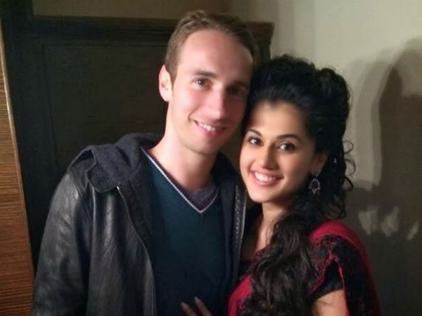 Talking about the breakup of Tapi Pannu with boyfriend, only rumors | बॉयफ्रेंडसोबत तापसी पन्नूचे ब्रेकअप झाल्याच्या चर्चा केवळ अफवा Talking about the breakup of Tapi Pannu with boyfriend, only rumors | बॉयफ्रेंडसोबत तापसी पन्नूचे ब्रेकअप झाल्याच्या चर्चा केवळ अफवा