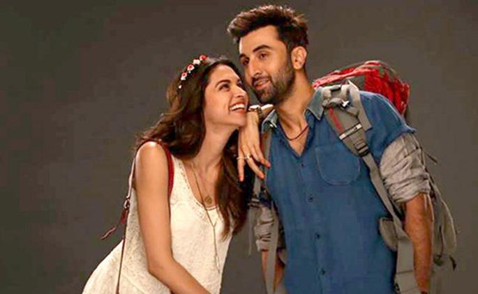 Stars troubled by flops | फ्लॉप चित्रपटांमुळे त्रस्त झालेत स्टार्स Stars troubled by flops | फ्लॉप चित्रपटांमुळे त्रस्त झालेत स्टार्स