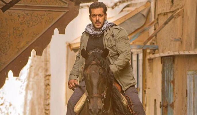 OMG !! The internet has been tired and the movie is ... | ​ OMG!! इंटरनेटवर लिक झाला Tiger zinda hai movie...