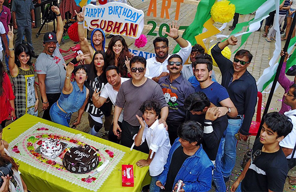 Beginning of Tiger Shroff's 'Baghi 2' shoot | टायगर श्रॉफच्या 'बागी२' च्या शूटिंगला सुरुवात Beginning of Tiger Shroff's 'Baghi 2' shoot | टायगर श्रॉफच्या 'बागी२' च्या शूटिंगला सुरुवात