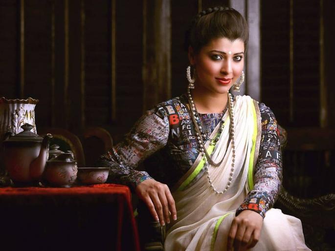 Tejaswini Pandit's youth advice | तेजस्विनी पंडीतचा तरूणाईला सल्ला