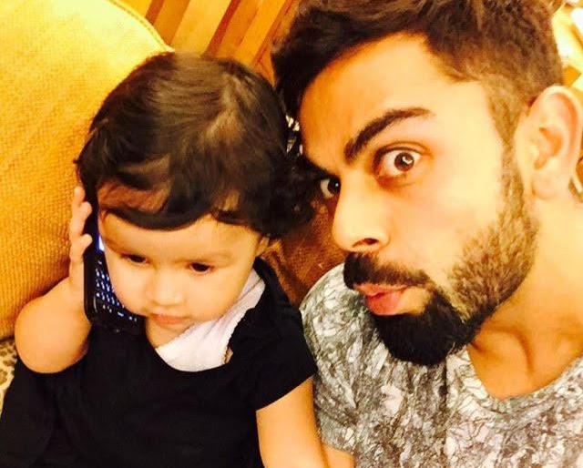 Virat Kohli in the world! | छोटुशा झिवाच्या विश्वात रमला कोहली !