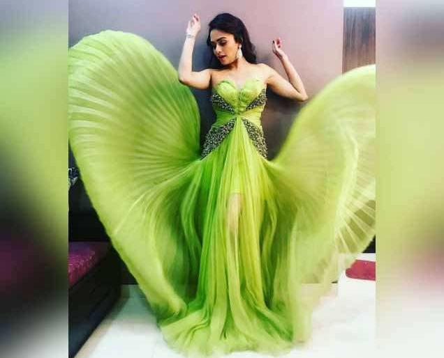 Photos shared by Amrita Khanvilkar, comments given by fans! | अमृता खानविलकरने शेअर केला फोटो,तर चाहत्यांनी दिल्या अशा कमेंट्स! Photos shared by Amrita Khanvilkar, comments given by fans! | अमृता खानविलकरने शेअर केला फोटो,तर चाहत्यांनी दिल्या अशा कमेंट्स!
