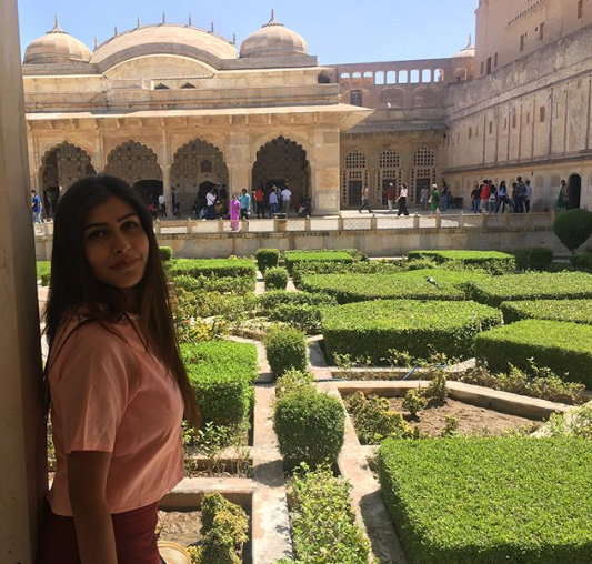 Gary's 'Second Shaniya' in 'My New Wives', shared on Rajasthan Safari, Social Media | 'माझ्या नव-याची बायको'मालिकेतील गॅरीची ‘दुसरी शनाया’ राजस्थान सफारीवर,सोशल मीडियावर शेअर केले फोटो