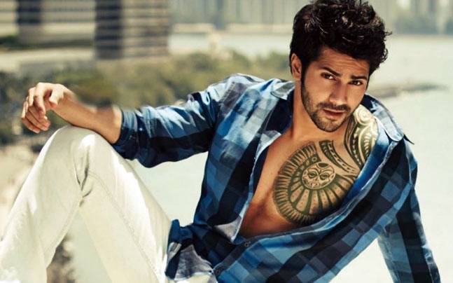 OMG: Varun Dhawan did not give the film's director Nitesh Tiwari for the film? | OMG : दंगलचा दिग्दर्शक नितेश तिवारीचा चित्रपट करण्यास वरुण धवनने दिला नकार ?