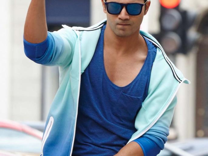 Varun is a fan of Dhawan, so read this news! | वरुण धवनचे फॅन आहेत तर ही बातमी जरुर वाचा ! Varun is a fan of Dhawan, so read this news! | वरुण धवनचे फॅन आहेत तर ही बातमी जरुर वाचा !