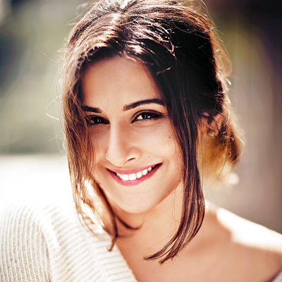 Women should wear it, Vidya | महिलांनी हवे ते परिधान करावे-विद्या Women should wear it, Vidya | महिलांनी हवे ते परिधान करावे-विद्या