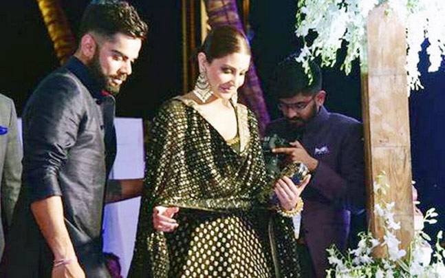 Exclusive Akash Ambani is taking a lot of hard work for Anushka | Exclusive आकाश अंबानी घेतोय विराट अनुष्काच्या साखरपुड्यासाठी मेहनत Exclusive Akash Ambani is taking a lot of hard work for Anushka | Exclusive आकाश अंबानी घेतोय विराट अनुष्काच्या साखरपुड्यासाठी मेहनत