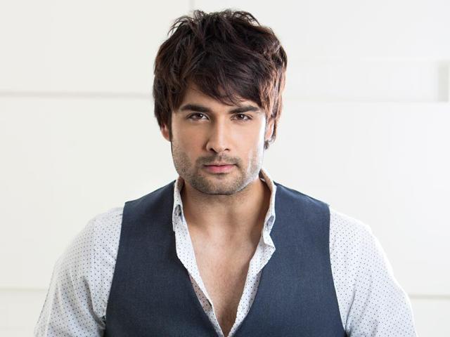 Shakti ... Fame Vivian Dysane realized thousands of rupees in Bangkok on perfumes | ​शक्ती... अस्तित्व के एहसास की फेम विवियन डिसेनाने बँकॉकमध्ये परफ्युमवर उधळले हजारो रुपये