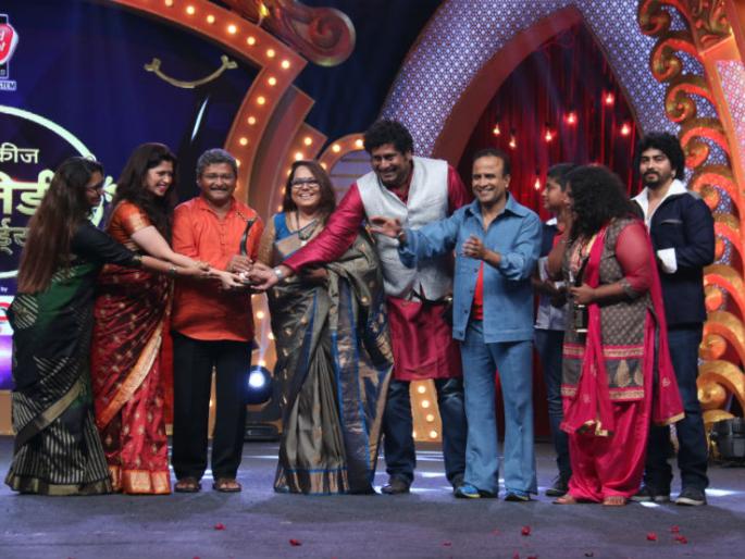 'Zeri' Talkies Comedy Awards 'Murder Mastri' and 'Shri Bai Samarth' | ‘झी टॉकीज कॉमेडी अॅवॉर्डस’मध्ये ‘मर्डर मेस्त्री’ व ‘श्री बाई समर्थ’ने मारली बाजी 'Zeri' Talkies Comedy Awards 'Murder Mastri' and 'Shri Bai Samarth' | ‘झी टॉकीज कॉमेडी अॅवॉर्डस’मध्ये ‘मर्डर मेस्त्री’ व ‘श्री बाई समर्थ’ने मारली बाजी