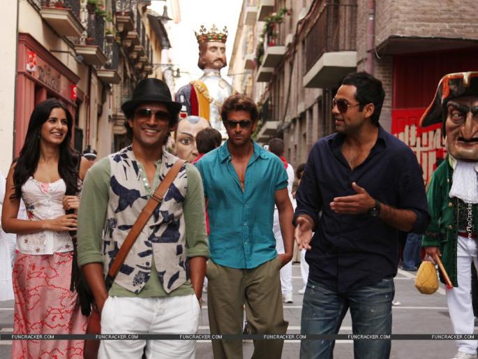 'Zindagi Naa Milegi ...' will be sequeled by ... | 'जिंदगी ना मिलेगी.'चा सिक्वेल करणार -फरहानअ भिनेता-निर्माता...