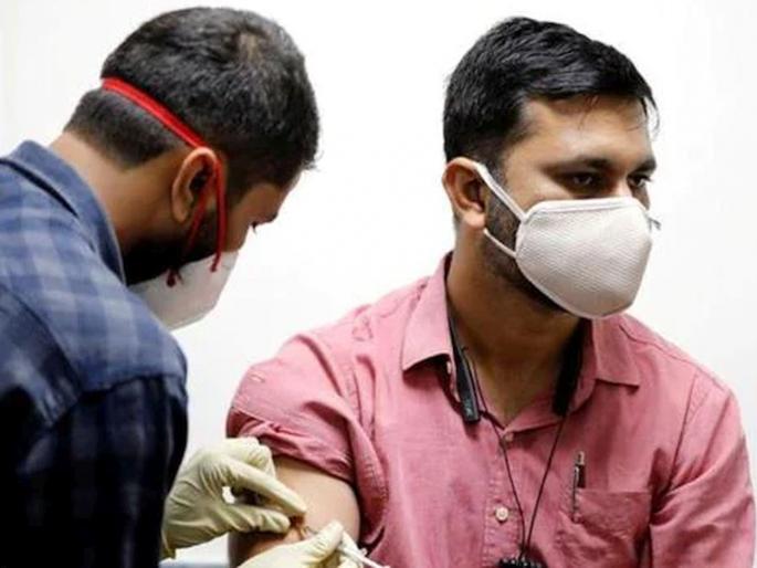 indian students who took covaxin and sputnik v to re vaccinate says us universities | Corona Vaccination: कोवॅक्सिन, स्पुटनिक लस घेतलेल्यांना मोठा धक्का; कोविशील्ड घेतलेल्यांना दिलासा indian students who took covaxin and sputnik v to re vaccinate says us universities | Corona Vaccination: कोवॅक्सिन, स्पुटनिक लस घेतलेल्यांना मोठा धक्का; कोविशील्ड घेतलेल्यांना दिलासा