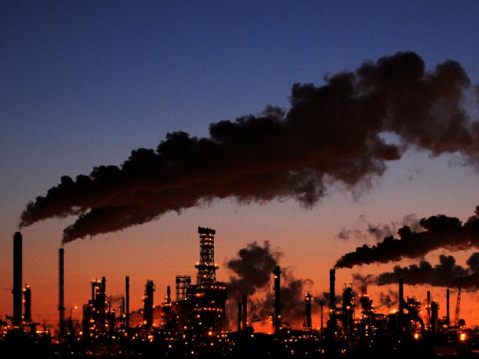 52 percent of the world's carbon dioxide is produced by China, India and the US | जगाचे भविष्य काळे करणारे देश कोणते ?; मानवी आरोग्यावर नकारात्मक परिणाम 52 percent of the world's carbon dioxide is produced by China, India and the US | जगाचे भविष्य काळे करणारे देश कोणते ?; मानवी आरोग्यावर नकारात्मक परिणाम