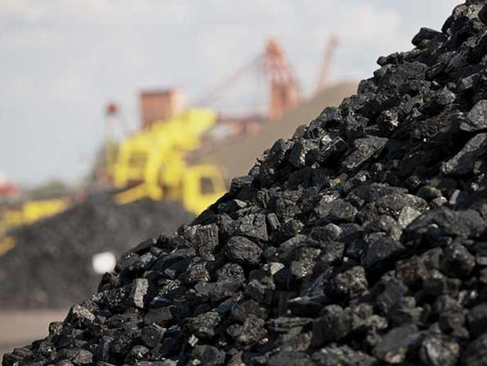 'Bills' are also being purchased to hide the theft; Trucks are loaded with more coal | चोरी लपविण्यासाठी ‘बिलां’चीही होतेय खरेदी; ट्रकांमध्ये भरला जातोय जास्त कोळसा 'Bills' are also being purchased to hide the theft; Trucks are loaded with more coal | चोरी लपविण्यासाठी ‘बिलां’चीही होतेय खरेदी; ट्रकांमध्ये भरला जातोय जास्त कोळसा