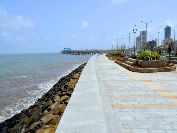 BMC built a promenade along the Coastal Road similar to Marine Drive up to Worli Sea Face | चला, कोस्टल रोडवर पायी फिरायला; विहारपथ होणार खुला ! BMC built a promenade along the Coastal Road similar to Marine Drive up to Worli Sea Face | चला, कोस्टल रोडवर पायी फिरायला; विहारपथ होणार खुला !