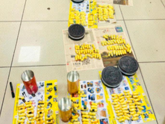 Indian woman arrested for smuggling cocaine worth Rs 60 crores in biscuit boxes | बिस्किटांच्या बॉक्समधून ६० कोटींच्या कोकेनची तस्करी; भारतीय महिलेला अटक Indian woman arrested for smuggling cocaine worth Rs 60 crores in biscuit boxes | बिस्किटांच्या बॉक्समधून ६० कोटींच्या कोकेनची तस्करी; भारतीय महिलेला अटक