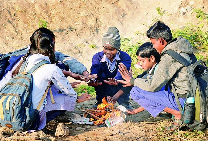 In Vidarbha Nagpur is the most 'coolest': mercury @ 5.4 | विदर्भात नागपूर सर्वात ‘थंड’ : पारा @ ५.४ In Vidarbha Nagpur is the most 'coolest': mercury @ 5.4 | विदर्भात नागपूर सर्वात ‘थंड’ : पारा @ ५.४