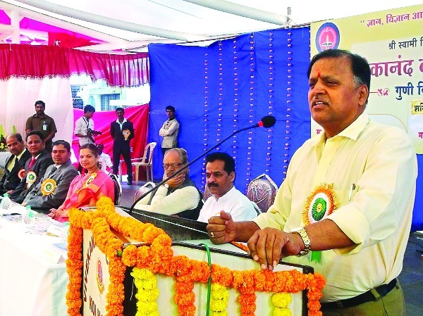 The identity of 'Self' is same as Avinash Dharmadhikari: Vivekananda College's Honorable Student Gala ceremony | ‘स्व’ची ओळख हेच उत्तुंग करिअर अविनाश धर्माधिकारी : विवेकानंद महाविद्यालयात गुणी विद्यार्थी गौरव समारंभ