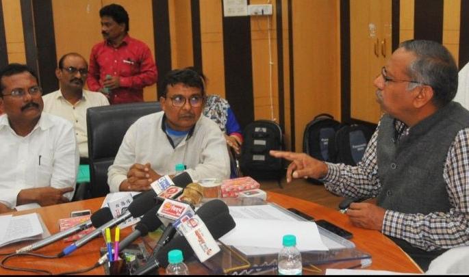 13 crore in the first phase of compensation in Nagpur district | नागपूर जिल्ह्यात नुकसान भरपाईपोटी पहिल्या टप्प्यात १३ कोटी