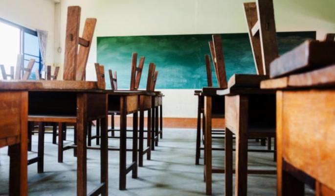 Decision to open colleges in Akola district in March! | अकोला जिल्ह्यातील महाविद्यालये उघडण्याचा निर्णय मार्चमध्ये! Decision to open colleges in Akola district in March! | अकोला जिल्ह्यातील महाविद्यालये उघडण्याचा निर्णय मार्चमध्ये!