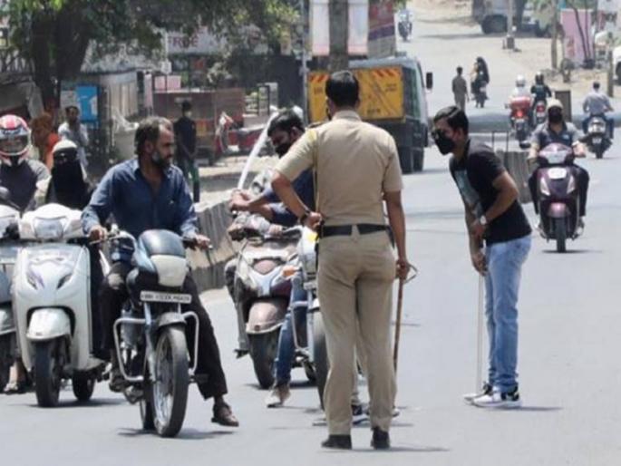 combing operation in Pune 2 revolvers, 40 knives, 4 swords, 3 satturs seized | पुण्यात कोम्बिंग ऑपरेशनमध्ये २ रिव्हाॅल्व्हर, ४० कोयते, ४ तलवारी, ३ सत्तूर जप्त combing operation in Pune 2 revolvers, 40 knives, 4 swords, 3 satturs seized | पुण्यात कोम्बिंग ऑपरेशनमध्ये २ रिव्हाॅल्व्हर, ४० कोयते, ४ तलवारी, ३ सत्तूर जप्त