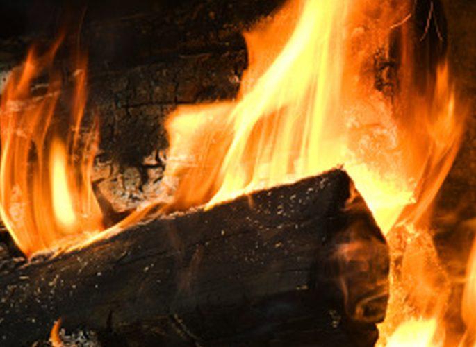 Smoke in Mokshadham will be pollutionless | स्मशानातून निघणारा धूर होणार प्रदूषणरहित Smoke in Mokshadham will be pollutionless | स्मशानातून निघणारा धूर होणार प्रदूषणरहित