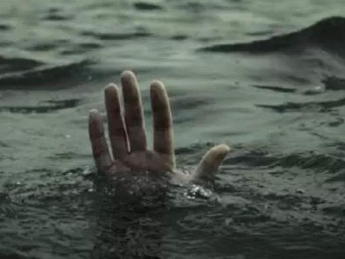 Suicide by jumping into Krishna river | कृष्णा नदीत उडी मारून आत्महत्या Suicide by jumping into Krishna river | कृष्णा नदीत उडी मारून आत्महत्या