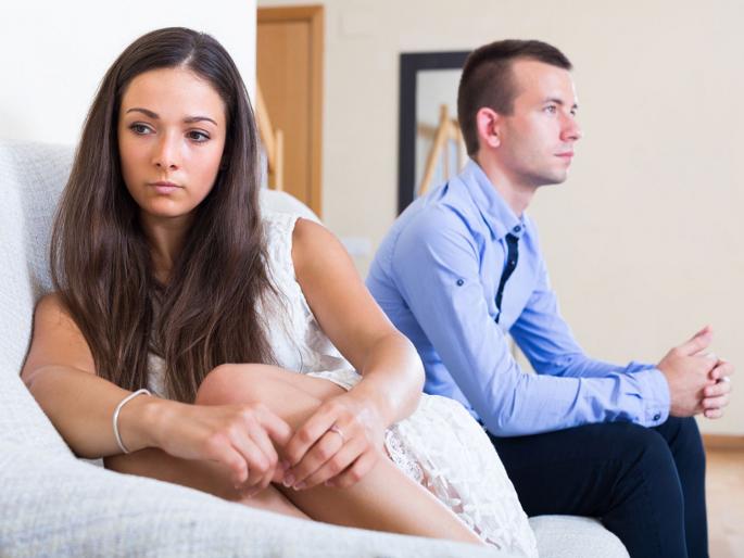 These signs indicate your partner is not compatible for you | पार्टनरवर कितीही करा प्रेम, पण 'या' गोष्टी जुळत नसतील तर सगळंच बिघडू शकतं! These signs indicate your partner is not compatible for you | पार्टनरवर कितीही करा प्रेम, पण 'या' गोष्टी जुळत नसतील तर सगळंच बिघडू शकतं!