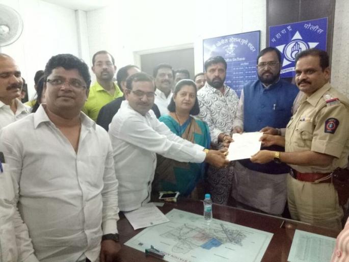 Pimpri: A complaint against Mani Shankar Aiyar was filed against Nigdi Police | पिंपरी :मणिशंकर अय्यर यांच्या विरोधात निगडी पोलिसांत तक्रार Pimpri: A complaint against Mani Shankar Aiyar was filed against Nigdi Police | पिंपरी :मणिशंकर अय्यर यांच्या विरोधात निगडी पोलिसांत तक्रार