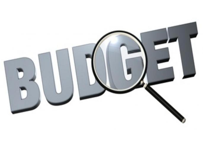 Composite response of budget | अर्थसंकल्पाबाबत जळगावात संमिश्र प्रतिक्रिया, कृषी क्षेत्राच्या तरतुदीमुळे उद्योगांना फायदा होण्याची अपेक्षा Composite response of budget | अर्थसंकल्पाबाबत जळगावात संमिश्र प्रतिक्रिया, कृषी क्षेत्राच्या तरतुदीमुळे उद्योगांना फायदा होण्याची अपेक्षा