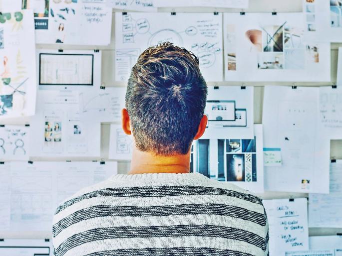 Dr. Payal Tadavi suicide : intern doctors & harassment, what it killing? | ज्युनिअर डॉक्टरांना जगणं नको करणारी छळ-छावणी. Dr. Payal Tadavi suicide : intern doctors & harassment, what it killing? | ज्युनिअर डॉक्टरांना जगणं नको करणारी छळ-छावणी.