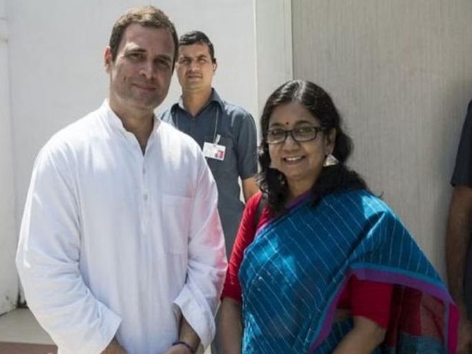 I have no money, I cannot contest; Expressing displeasure, the Congress candidate returned the ticket | माझ्याकडे पैसे नाहीत, मी निवडणूक लढवू शकत नाही; नाराजी व्यक्त करत काॅंग्रेसच्या उमेदवाराने तिकीट केले परत