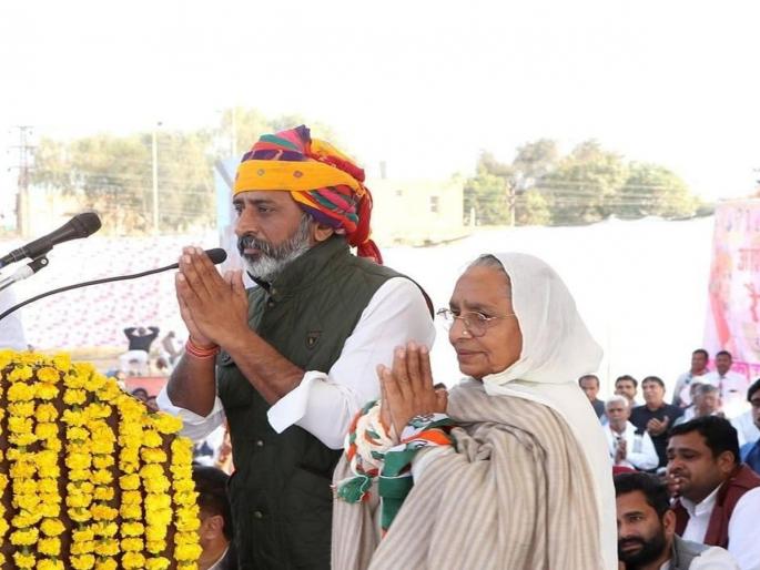 People broke BJP's ego, Congress said after its victory in the by-elections | जनतेने भाजपाचा अहंकार मोडला, पोटनिवडणुकीतील विजयानंतर काँग्रेसने सुनावले People broke BJP's ego, Congress said after its victory in the by-elections | जनतेने भाजपाचा अहंकार मोडला, पोटनिवडणुकीतील विजयानंतर काँग्रेसने सुनावले