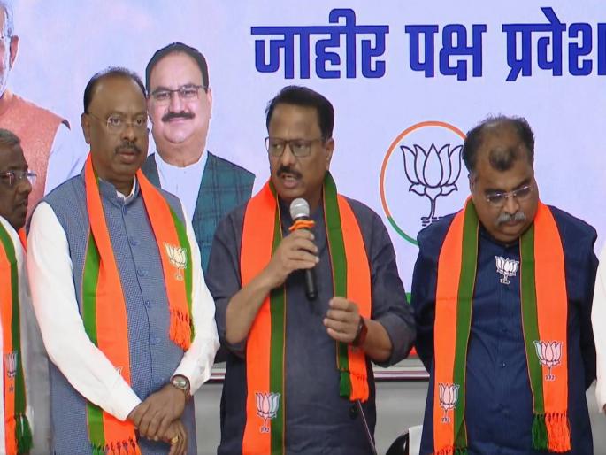 Big blow to Congress in Solapur; Former MLA Dilip Mane joins BJP | सोलापुरात काँग्रेसला मोठा धक्का; माजी आमदार दिलीप माने यांचा भाजपमध्ये प्रवेश Big blow to Congress in Solapur; Former MLA Dilip Mane joins BJP | सोलापुरात काँग्रेसला मोठा धक्का; माजी आमदार दिलीप माने यांचा भाजपमध्ये प्रवेश