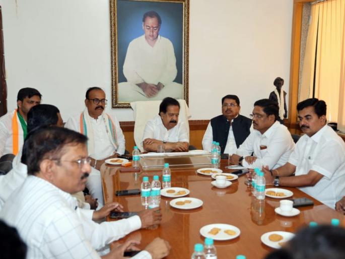 congress resolves in mumbai meeting we will intensify the fight against the govt that is deceiving the people | “जनतेला फसवणाऱ्या महायुती सरकारविरोधात लढाई तीव्र करणार”; मुंबई बैठकीत काँग्रेसचा निर्धार congress resolves in mumbai meeting we will intensify the fight against the govt that is deceiving the people | “जनतेला फसवणाऱ्या महायुती सरकारविरोधात लढाई तीव्र करणार”; मुंबई बैठकीत काँग्रेसचा निर्धार