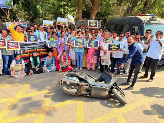 ncp sp group intense agitation in thane against petrol diesel inflation | पेट्राेल, डिझेल महागाईविरोधात शरदचंद्र पवार गटाचे ठाण्यात तीव्र आंदाेलन! ncp sp group intense agitation in thane against petrol diesel inflation | पेट्राेल, डिझेल महागाईविरोधात शरदचंद्र पवार गटाचे ठाण्यात तीव्र आंदाेलन!
